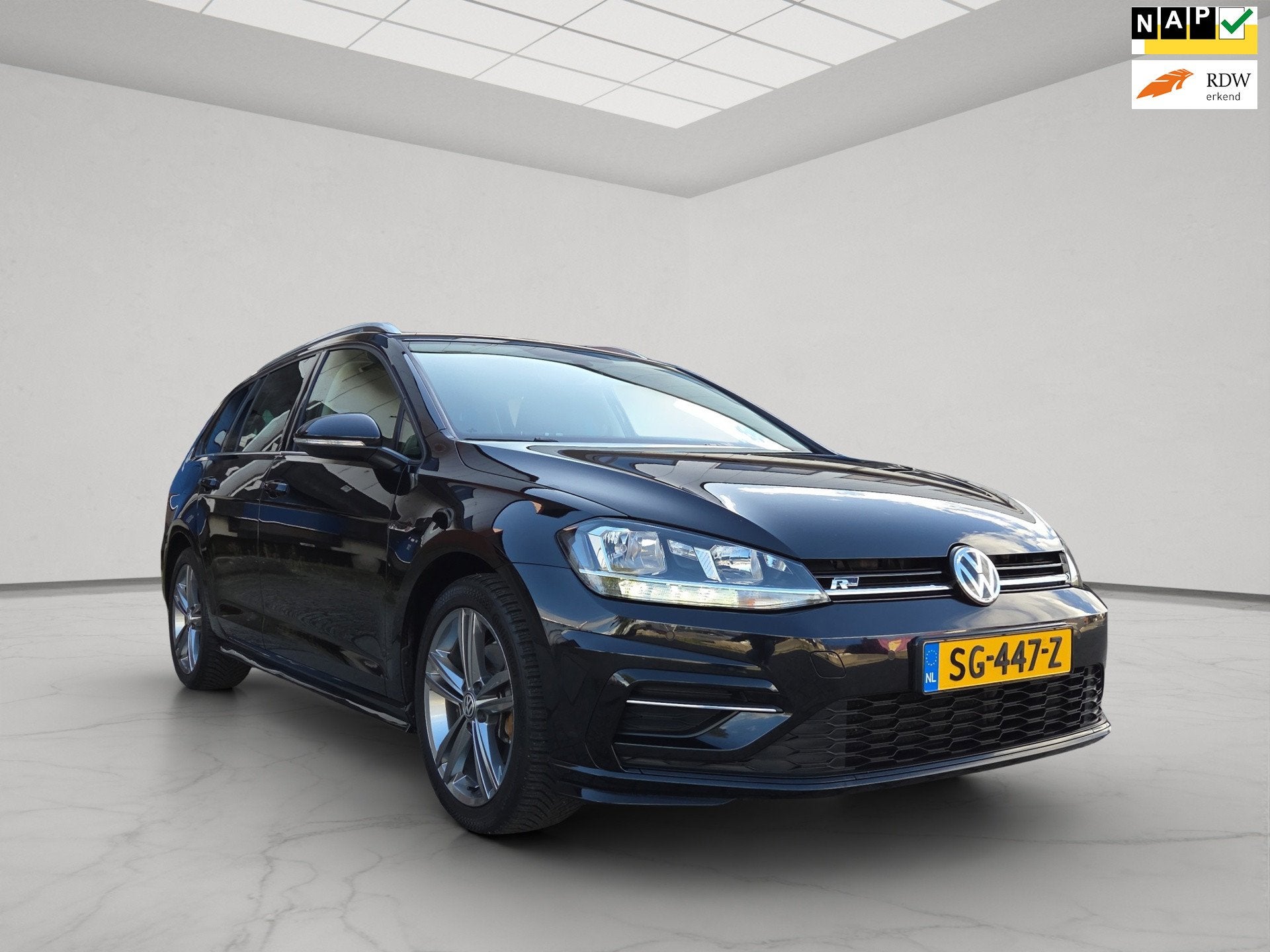 Volkswagen Golf Variant 1.0 TSI Highline R-Line Keyless Virt, Auto's, Voorwielaandrijving, 1195 kg, Gebruikt, Adaptive Cruise Control