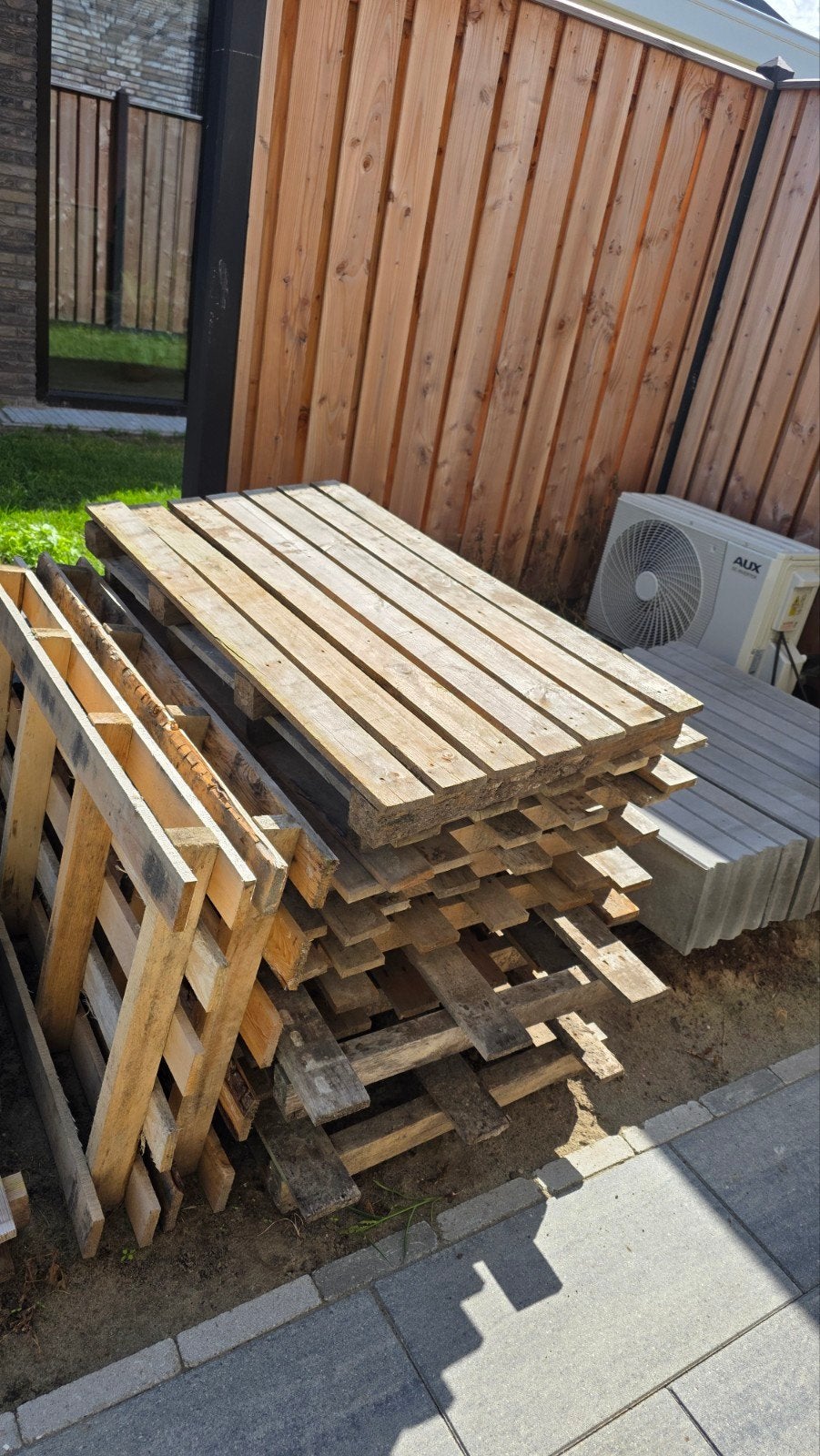 Gebruikte houten pallets en planken, Ophalen, Gebruikt, 25 tot 50 mm, 200 tot 250 cm