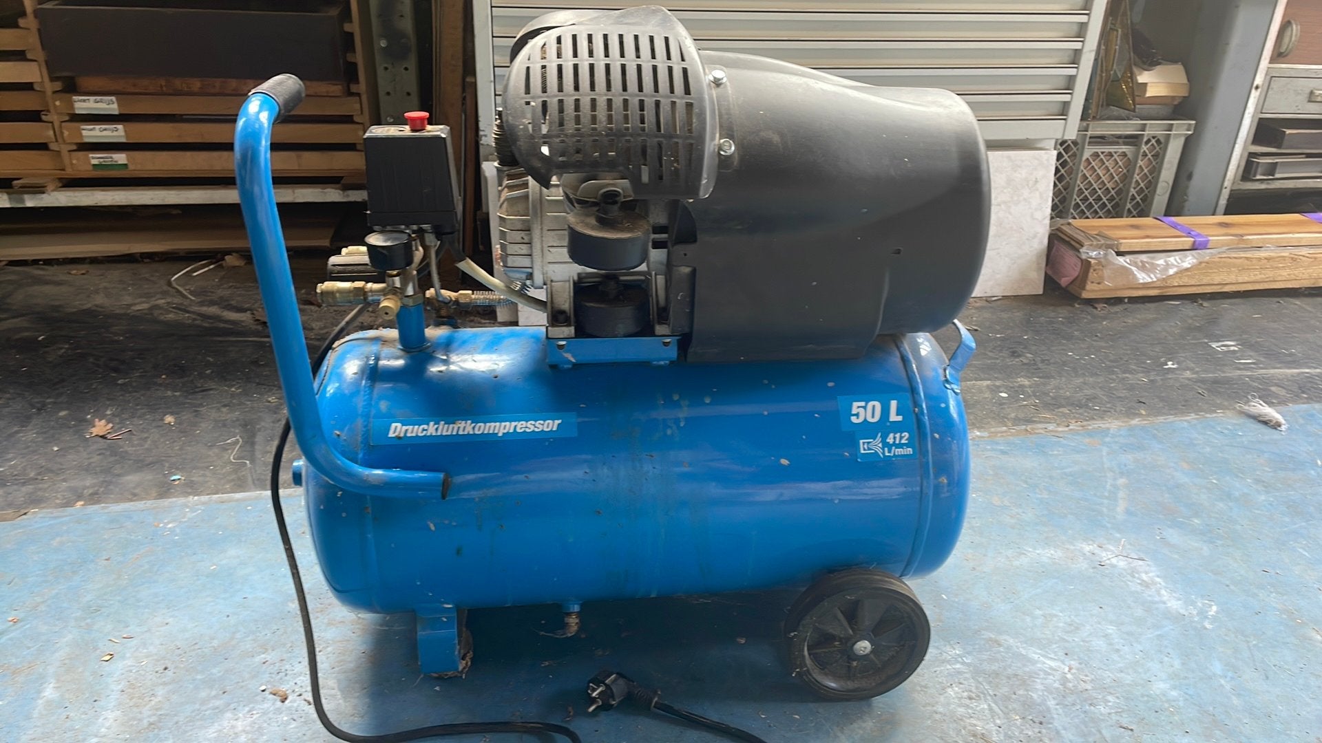 Ntg compressor, Doe-het-zelf en Verbouw, Compressors, Ophalen, Gebruikt, 6 tot 10 bar, 400 tot 800 liter/min