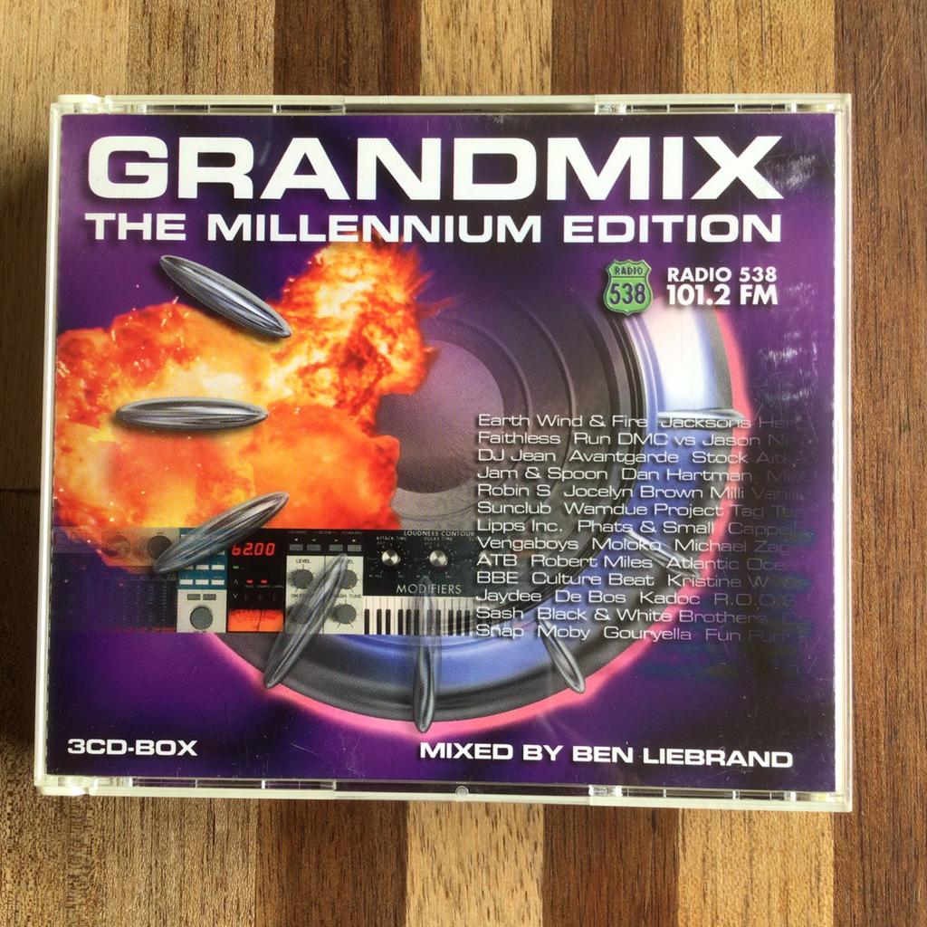 Ben Liebrand - 3 cd-box - Grandmix - the millennium edition, Ophalen of Verzenden, Zo goed als nieuw