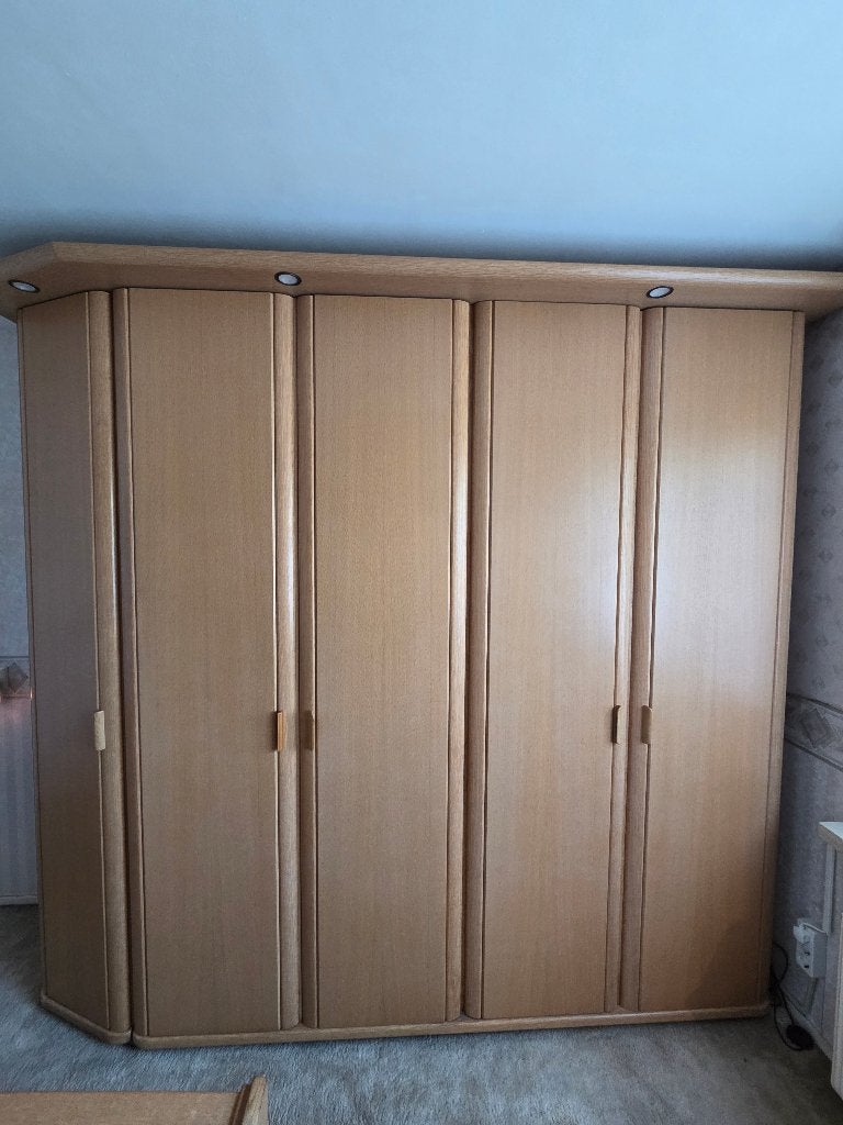 slaapkamerkast, Ophalen, Met deur(en), Gebruikt, 200 cm of meer