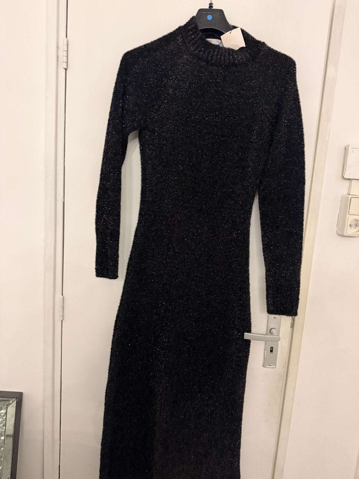 Nieuwe Zara dames jurk maat L, Kleding | Dames, Ophalen of Verzenden, Nieuw, Maat 42/44 (L), Zwart