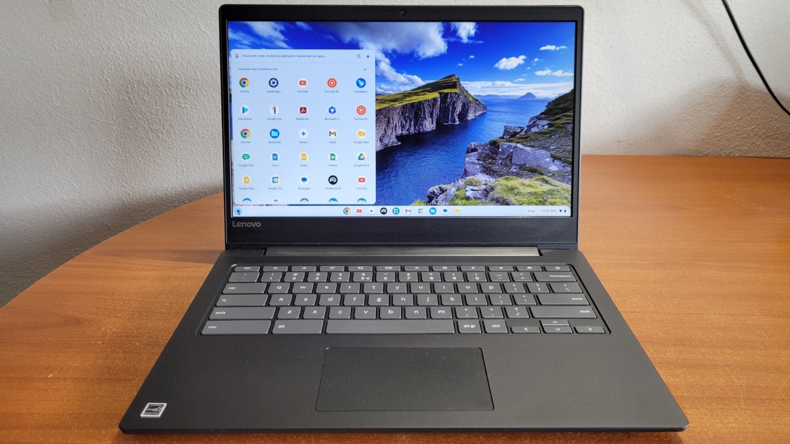 Lenovo Chromebook S300, Ophalen, 14 inch, 32 GB of minder, 4 GB of minder
