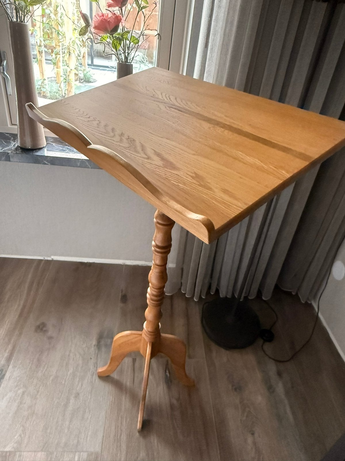 Handgemaakte lessenaar - massief eiken, Antiek en Kunst, Ophalen