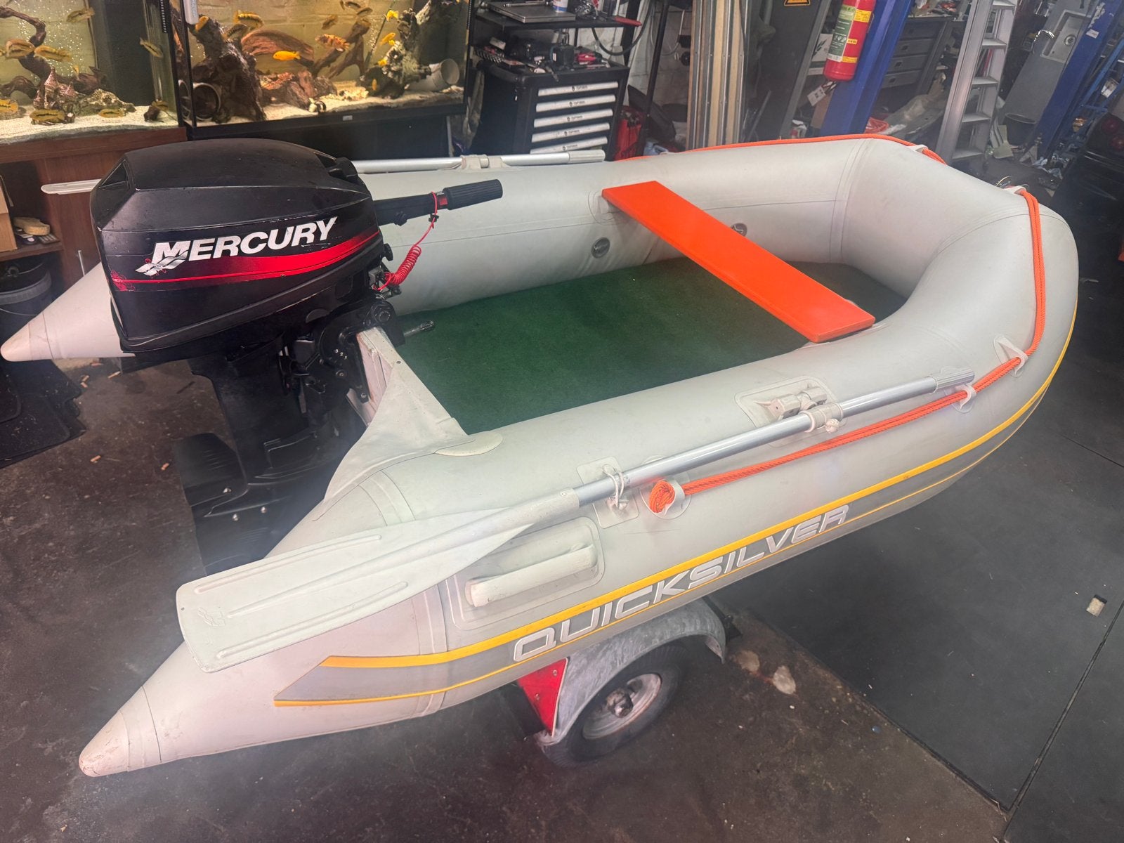 Quicksilver 270 rubberboot met Mercury 6pk 2takt en trailer, Ophalen, Quicksilver, Gebruikt, Inclusief motor