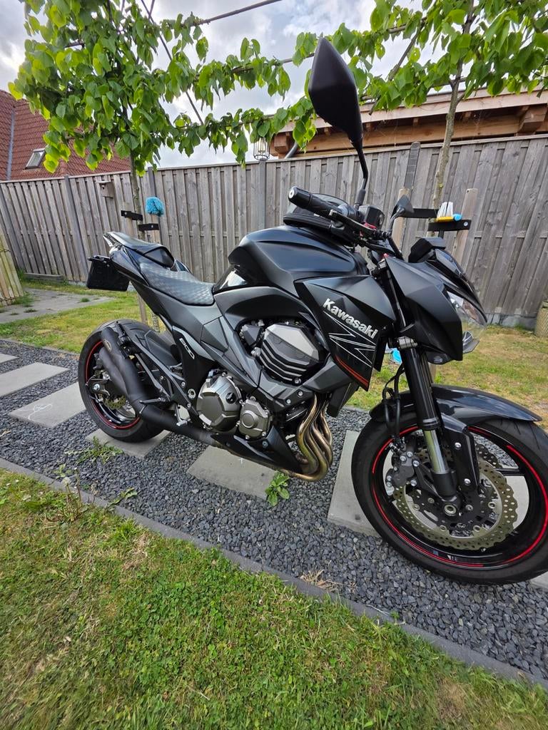 Kawasaki Z800 - Krachtige Naked Bike, Motoren, Sportuitlaat, 4 cilinders, Motorrijbewijs A, Gebruikt