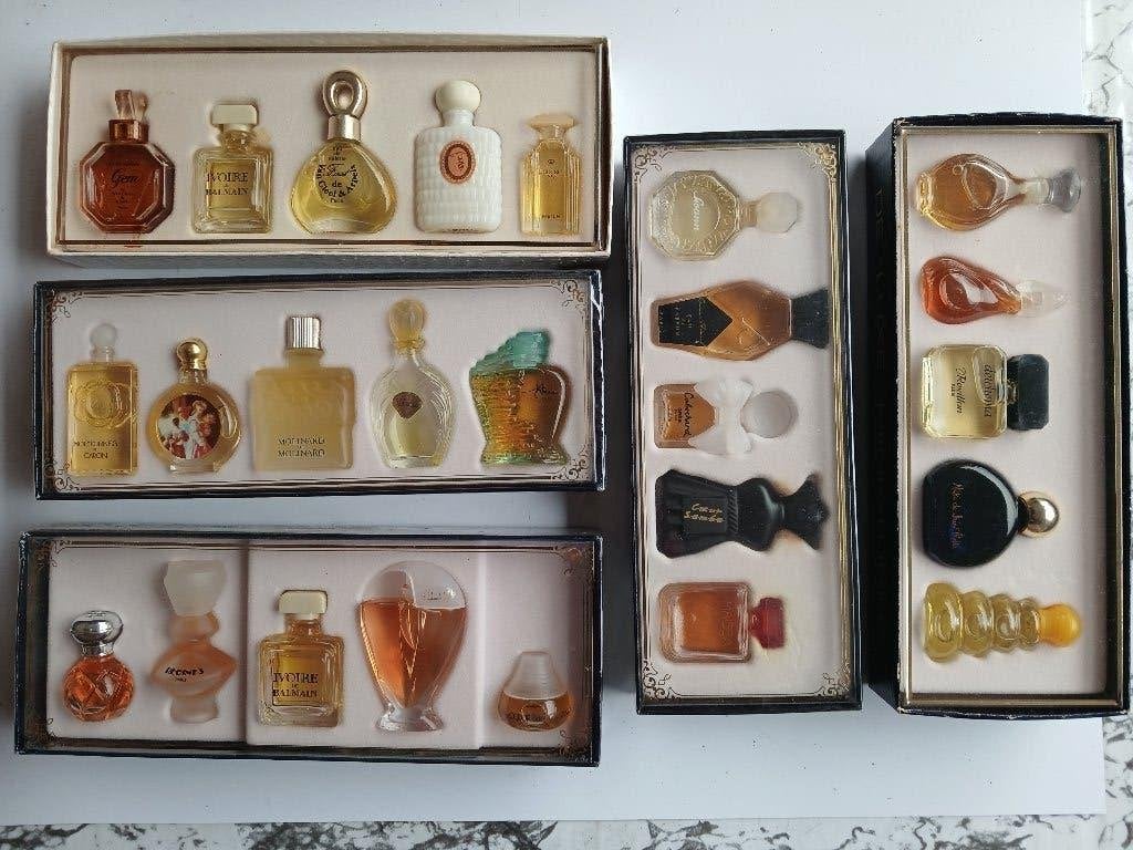5 VINTAGE coffrets miniaturen " de luxe miniaturen ", Verzamelen, Verzenden, Nieuw, Miniatuur, Gevuld