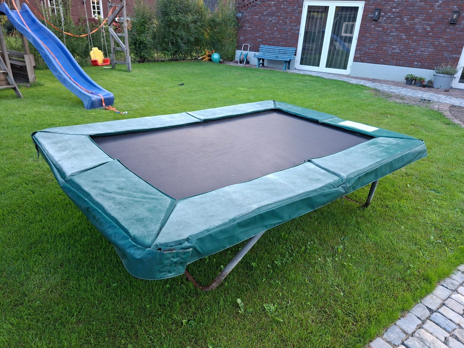 Avyna Trampoline 280x190cm, Ophalen, Gebruikt