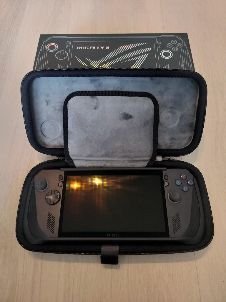 Asus ROG Ally X Zwart + Skull&Co grip + Skull&Co case, Spelcomputers en Games, Ophalen of Verzenden, ASUS, Gebruikt