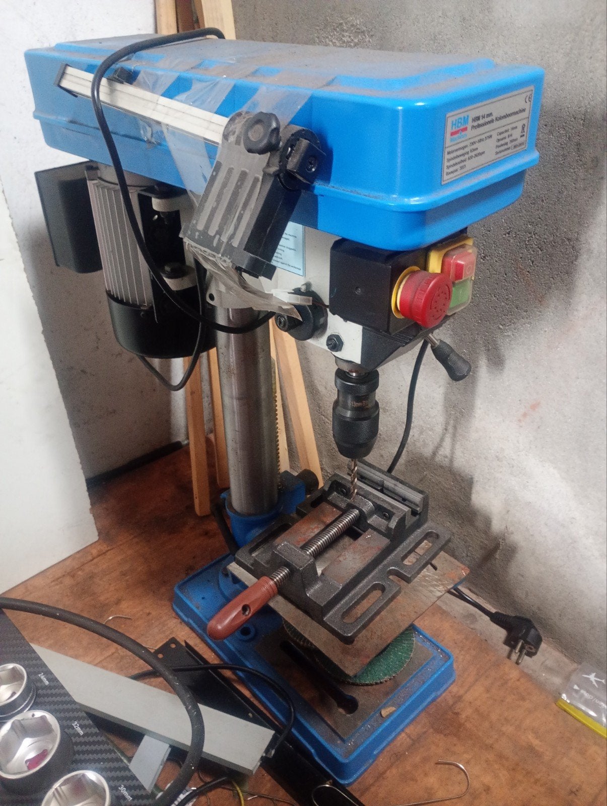 HBM 14 mm Professionele Kolomboormachine - Z.G.A.N., Doe-het-zelf en Verbouw, Ophalen of Verzenden, Zo goed als nieuw, Minder dan 400 watt