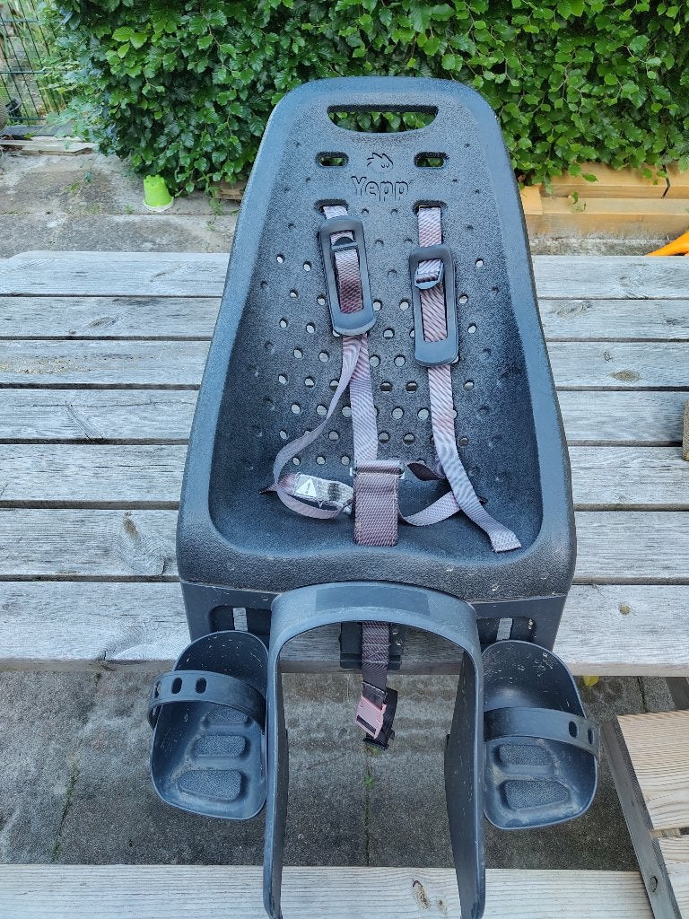 Yepp achterzitje Easyfit – compleet met 2 sleutels, Fietsen en Brommers, Ophalen, Gebruikt, Achterzitje, Yepp