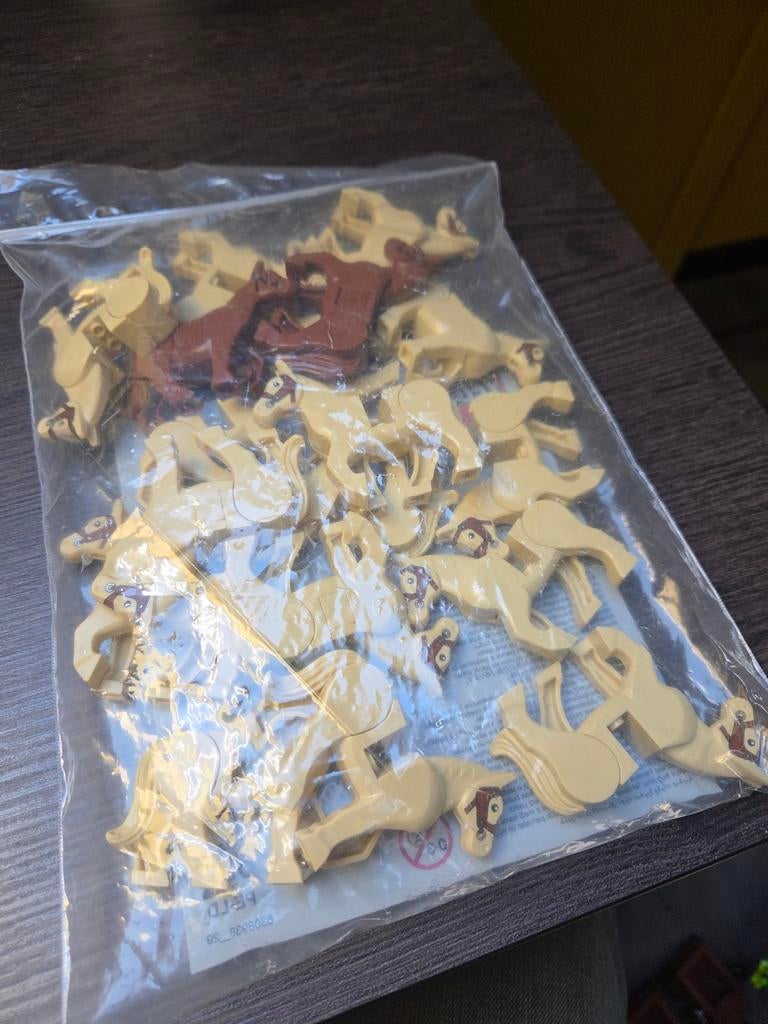 Lego Paarden Nieuw - MOC - 2x Donkerbruin, 16x Lichtbruin, Ophalen, Nieuw