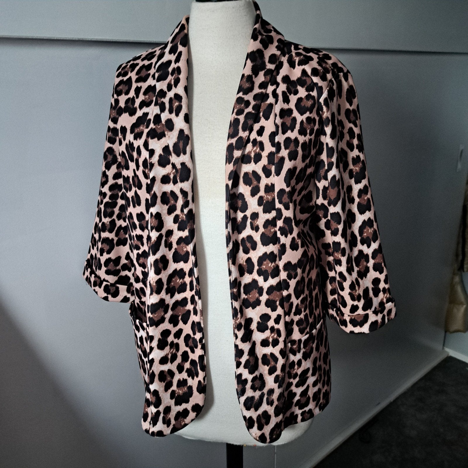Panterprint Blazer met 3/4 mouwen - Maat 38/40, Ophalen of Verzenden, Gedragen
