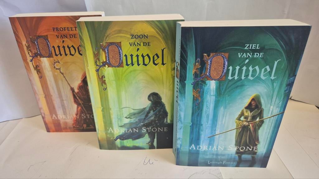 Adrian Stone, De Duivel Trilogie, Ophalen of Verzenden, Zo goed als nieuw