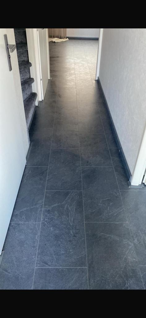 Laminaat tegel, Doe-het-zelf en Verbouw, Vloerdelen en Plavuizen, 50 tot 150 cm, Ophalen of Verzenden, Zo goed als nieuw, 10 m² of meer