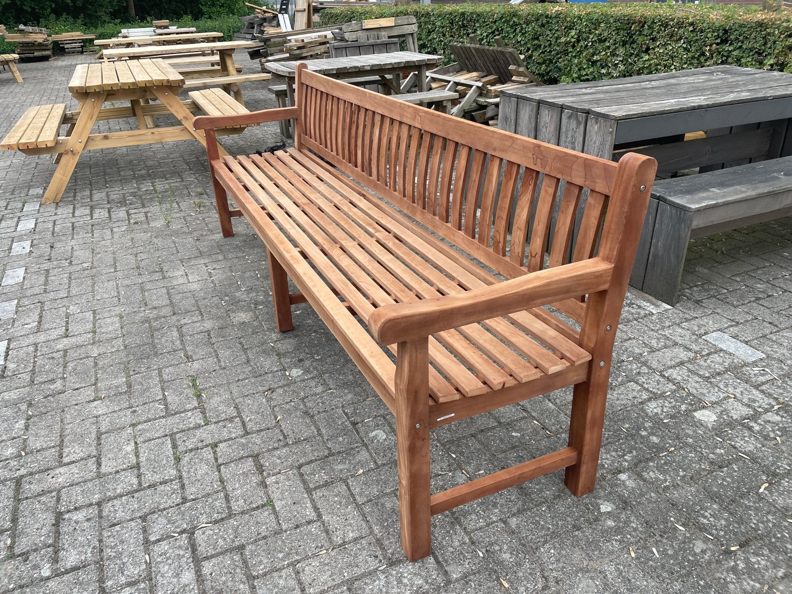 Tuinbank, Ophalen, Zo goed als nieuw
