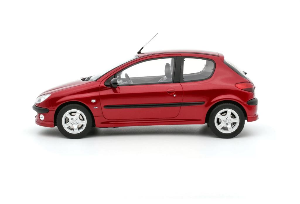 PEUGEOT 206 S16 ROOD 1999 SCHAAL 1/18 OTTO MOBILE OT1039, Hobby en Vrije tijd, Modelauto's | 1:18, Verzenden, Nieuw, Auto, OttOMobile