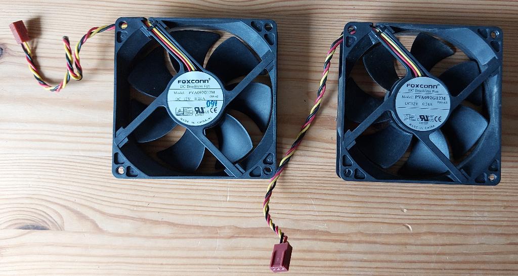 Foxconn PVA092G12M koeler ventilator 3x, Computers en Software, Computerkoelers, Gebruikt, Luchtkoeling, Ophalen of Verzenden