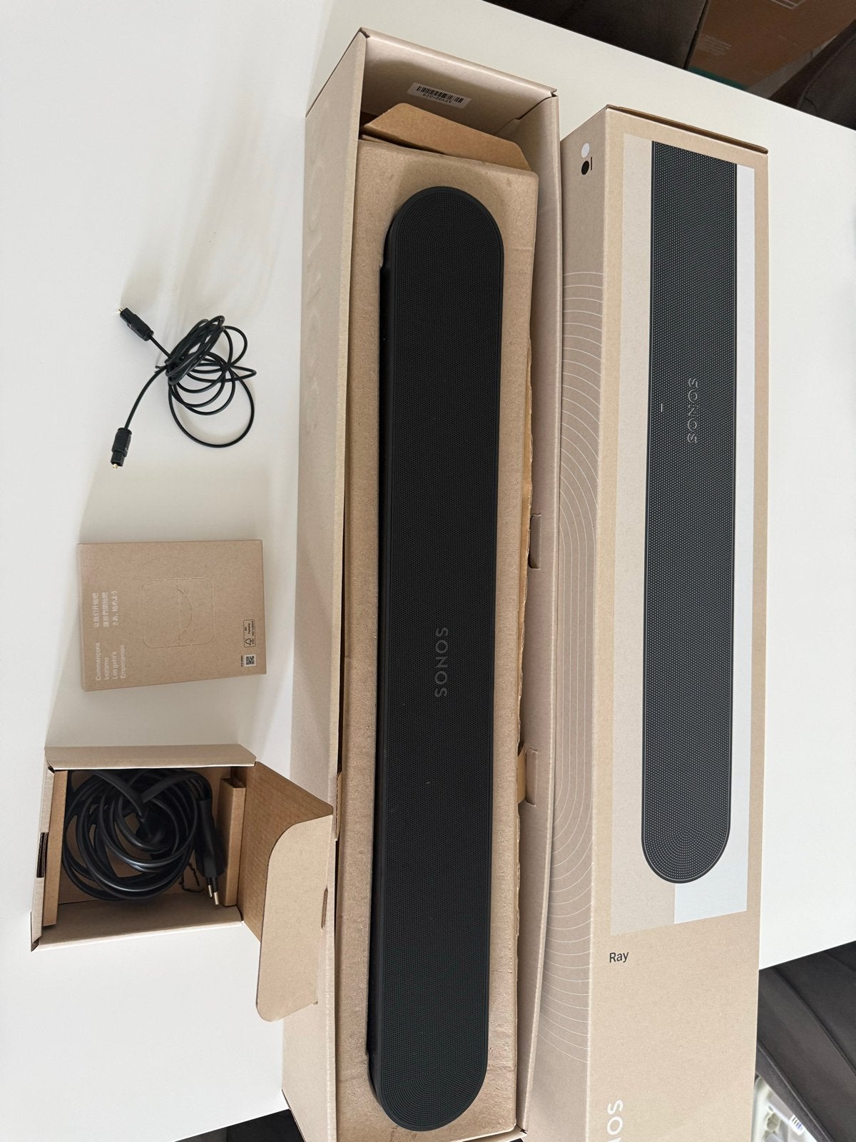 Sonos Ray Soundbar - 1 keer gebruikt, Ophalen of Verzenden, Bluetooth, Zo goed als nieuw