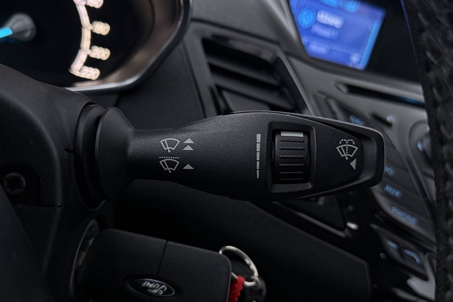 Foto 15 van Ford Fiesta 1.0 EcoBoost Titanium Automaat (NAVIGATIE, CRUIS