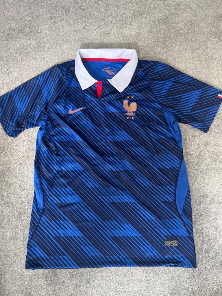 Wk shirt frankrijk Maat M, Ophalen of Verzenden, Zo goed als nieuw, Voetbal, Maat 48/50 (M)