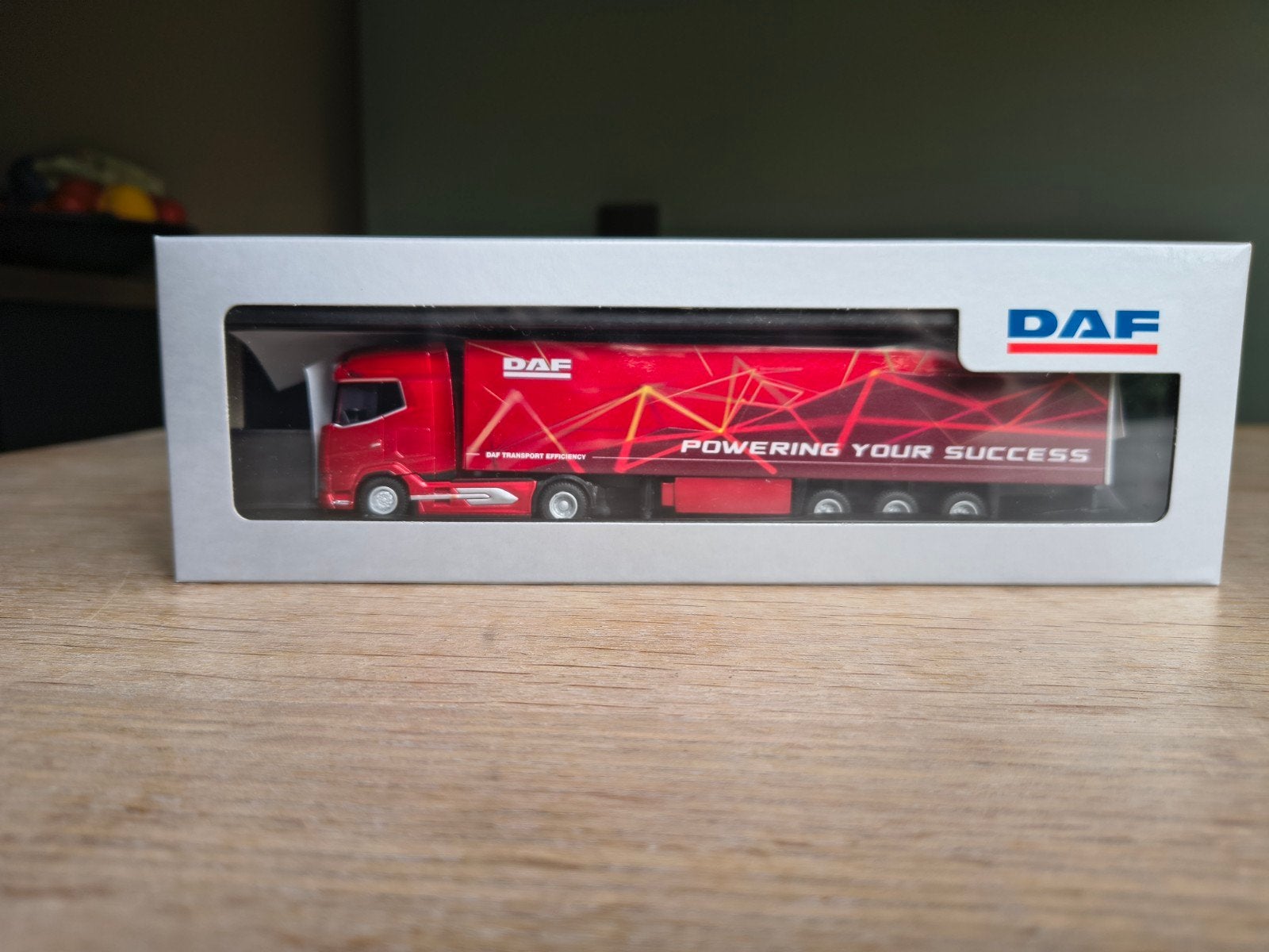 WSI Models DAF XG+XF 4x2 Box Trailer. NIEUW!!, Ophalen of Verzenden, Nieuw, Bus of Vrachtwagen, Overige merken
