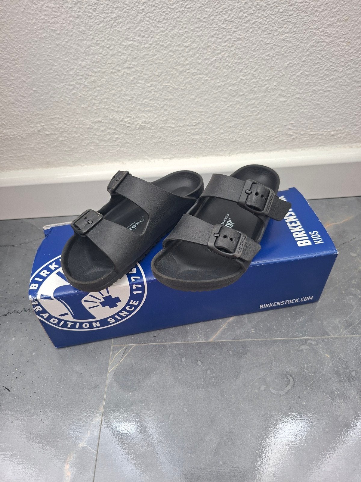 Kids Birkenstock slippers, Ophalen, Jongen of Meisje, Zo goed als nieuw, Birkenstock