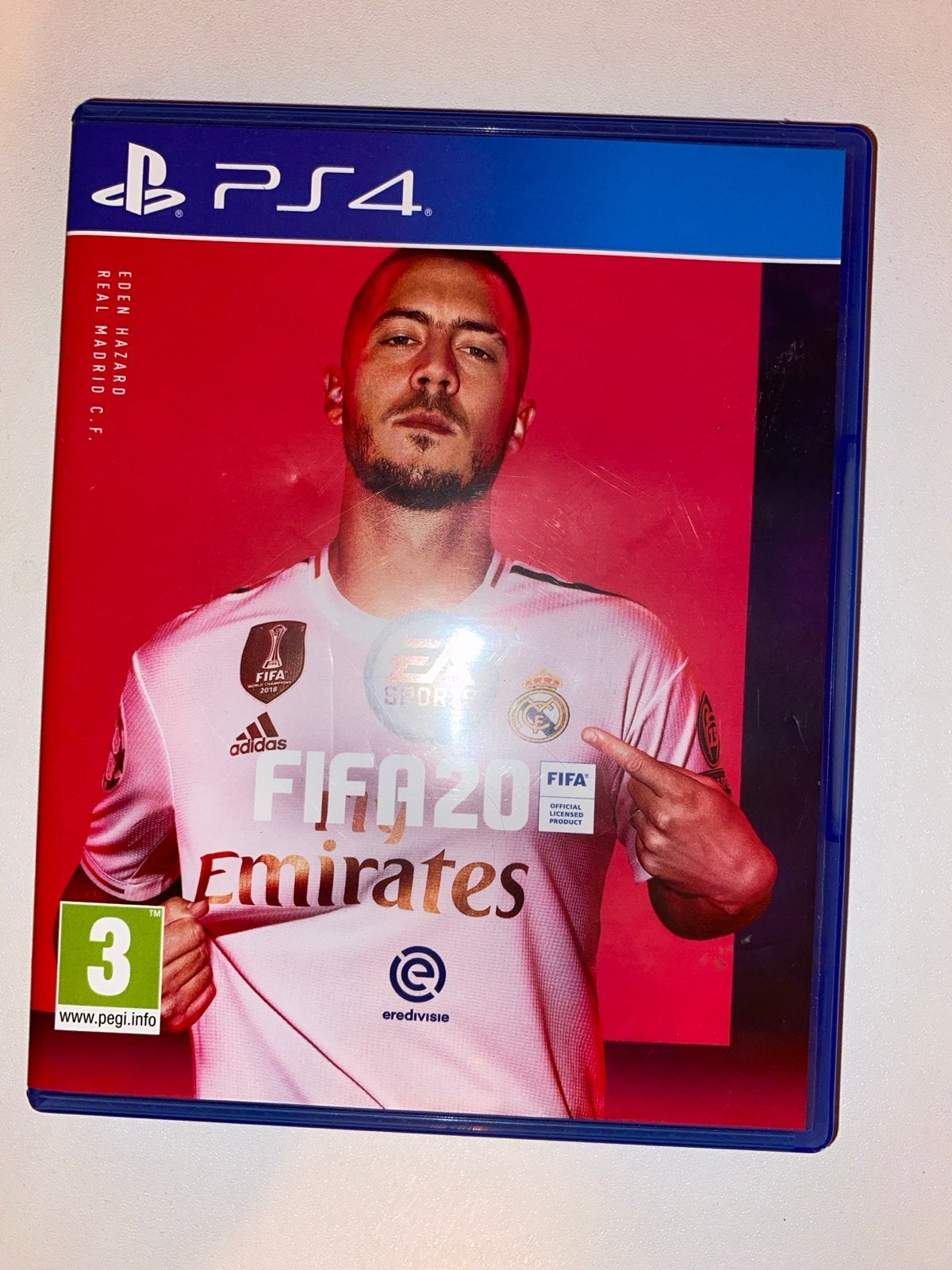 FIFA 20 PS4 - Zo goed als nieuw, Eén computer, Ophalen of Verzenden, Zo goed als nieuw, Sport