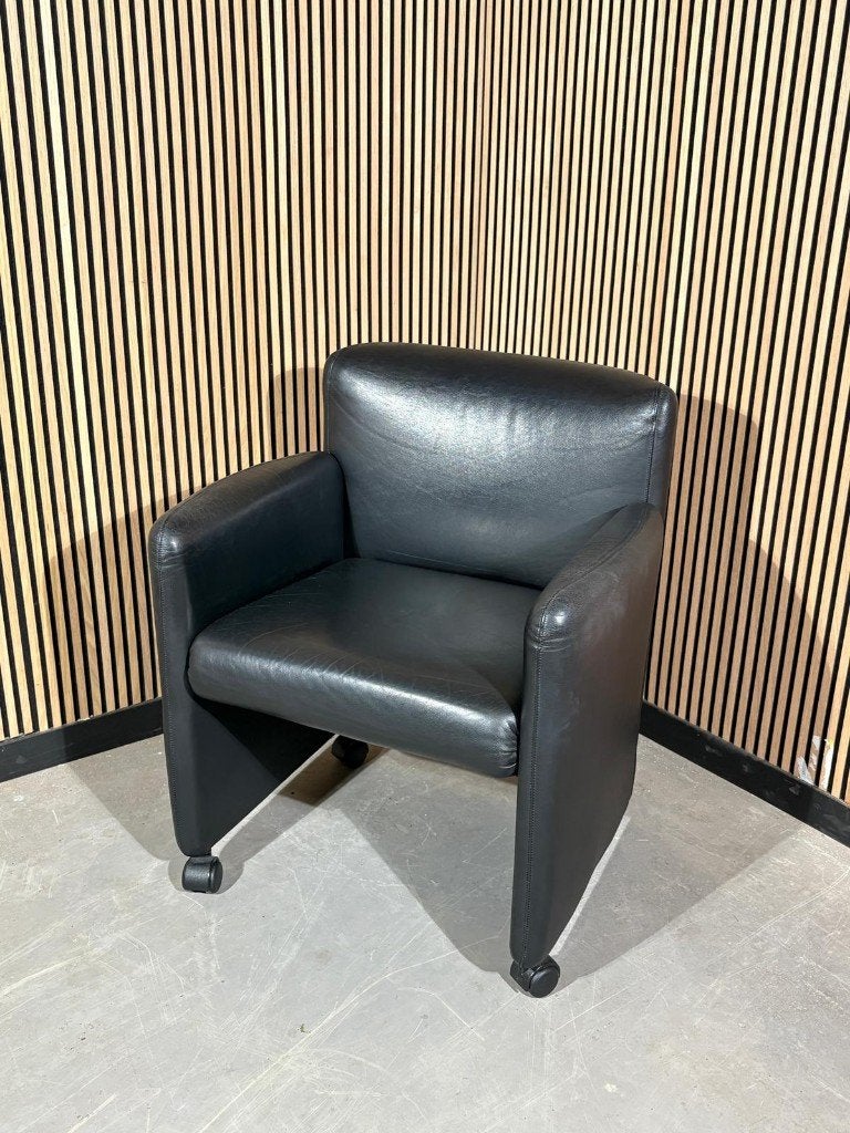Arflex Mac Fauteuil Zwart, Ophalen, Gebruikt, G.vanrosmalen@hahebo.nl, Handelstraat 18 Boxmeer