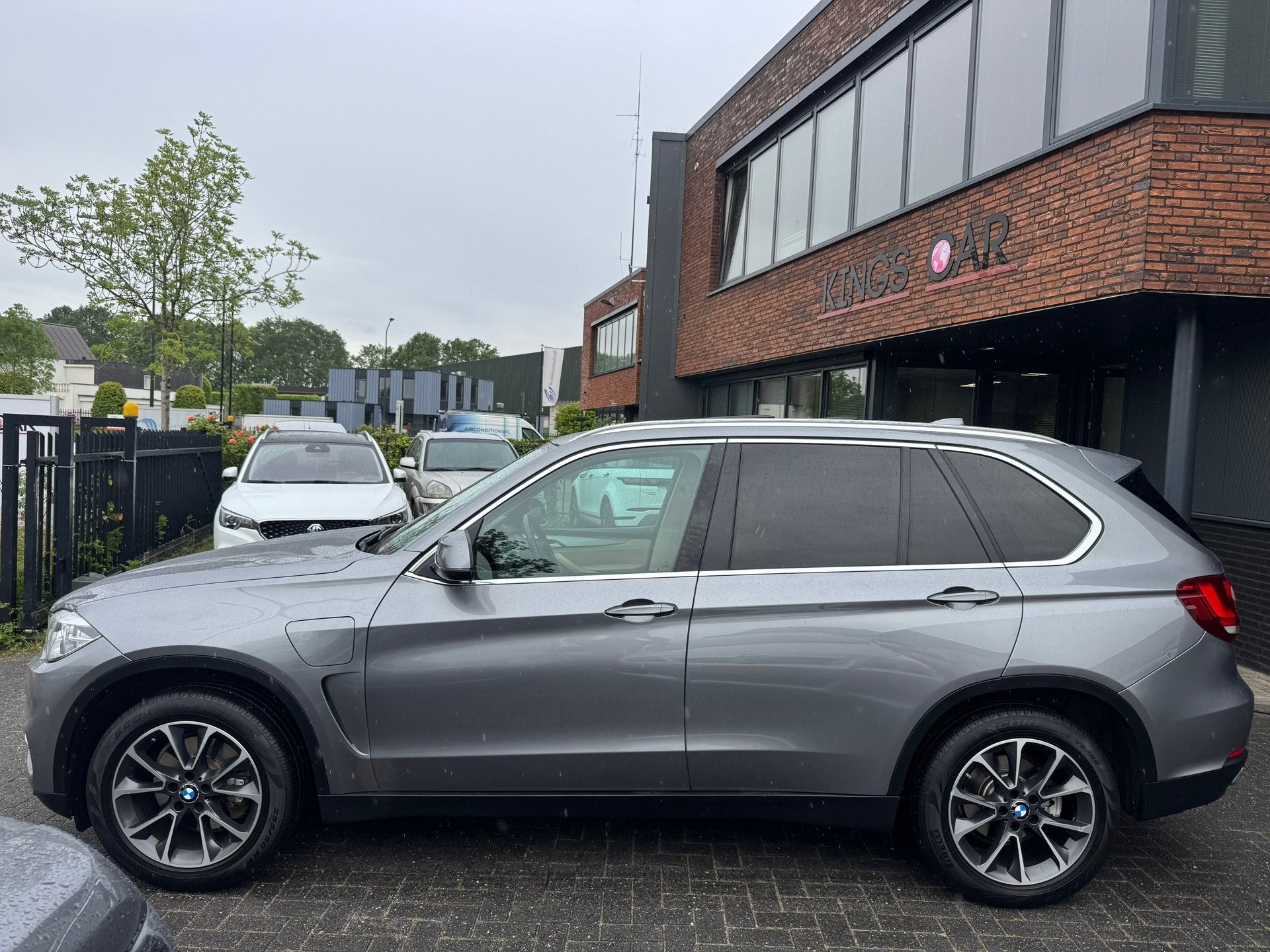 BMW X5 XDrive40e iPerformance PANO ACC DEALER ONDERHOUDEN OR, Auto's, BMW, Gebruikt, 4 cilinders, Bedrijf, Vierwielaandrijving