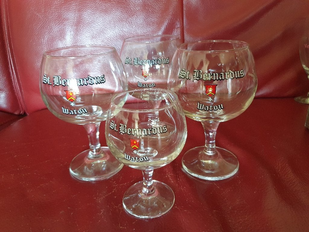 St. Bernardus Watou (3 st.) 33 cl en (1 st.) 15cl bierglas, Verzamelen, Biermerken, Ophalen of Verzenden, Nieuw, Glas of Glazen