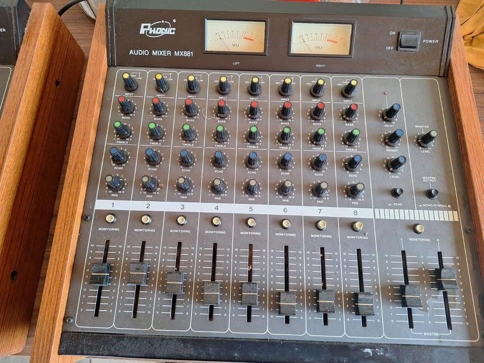 Zeer zeldzame Phonic Mixer met analoge BBD echo-vertraging,, Muziek en Instrumenten, Mengpanelen, Gebruikt, ., Ophalen of Verzenden