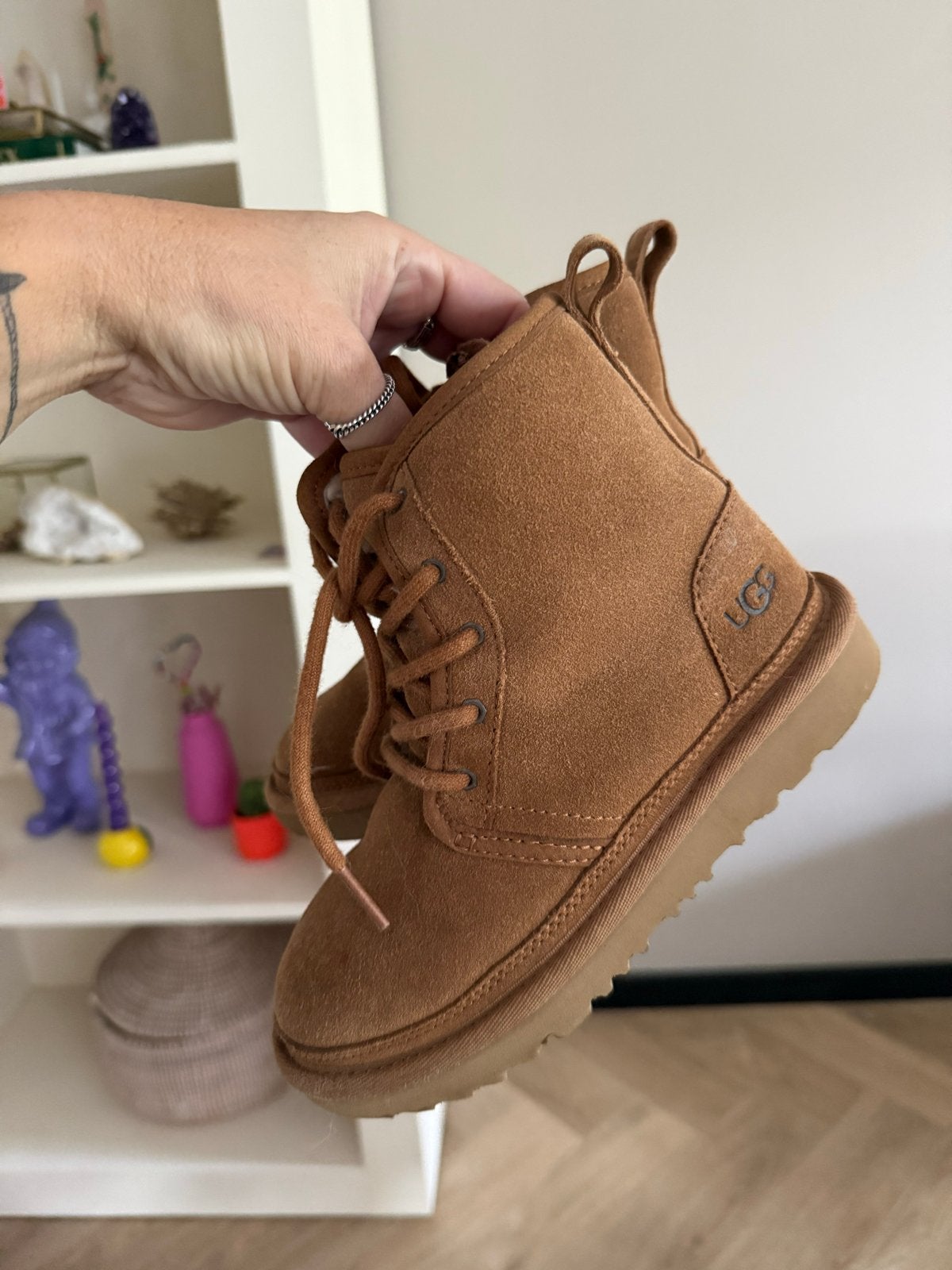 Ugg Neumel - Maat 32,5, Ophalen of Verzenden, Zo goed als nieuw, Jongen of Meisje, Laarzen