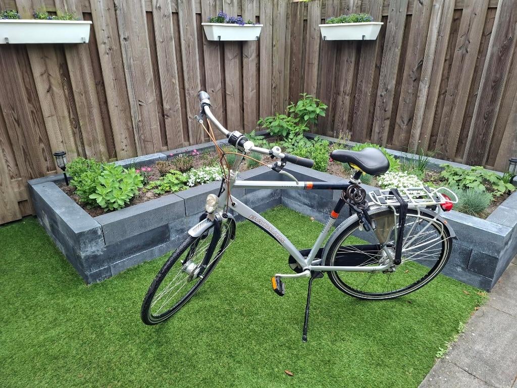 Fiets (Batavus) te koop – goed onderhouden, 8 versnellingen, Fietsen en Brommers, Fietsen | Dames | Damesfietsen, Ophalen, Gebruikt