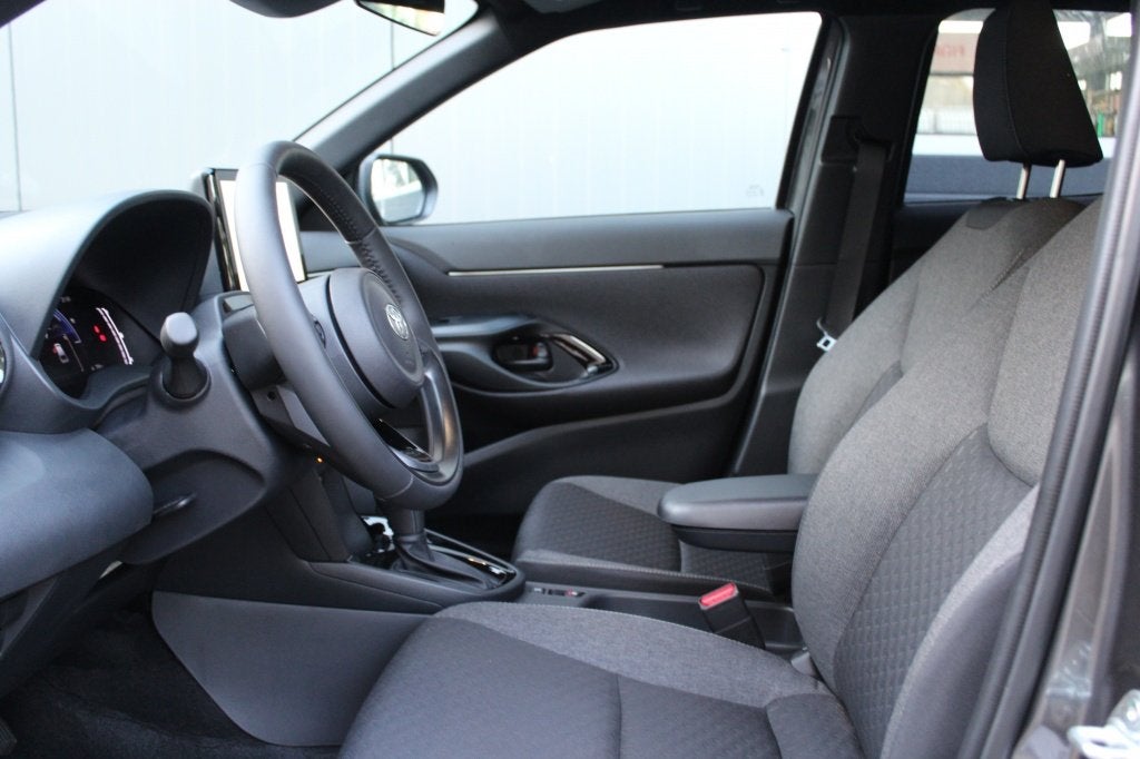 Toyota Yaris Cross 1.5 Hybrid Teamplayer / Winter / Techniek, 12 maanden, Gebruikt, Euro 6, 1200 kg