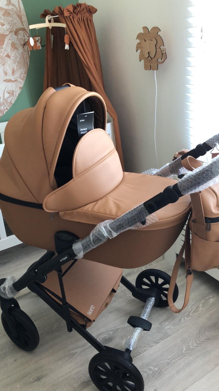Anex Kinderwagen - Stijlvol en Comfortabel, Zo goed als nieuw, Met reiswieg, Ophalen, Kinderwagen