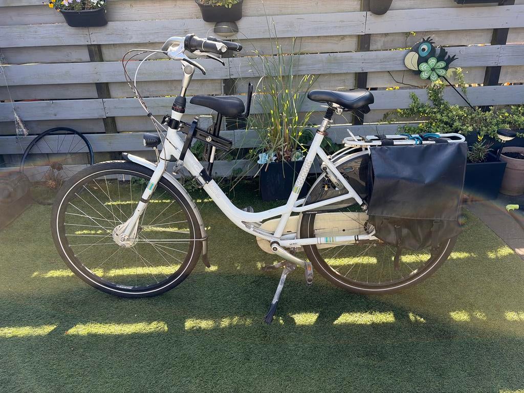 Gazelle Bloom damesfiets met kinderzitje en fietstassen, Fietsen en Brommers, Fietsen | Dames | Damesfietsen, Ophalen, Versnellingen