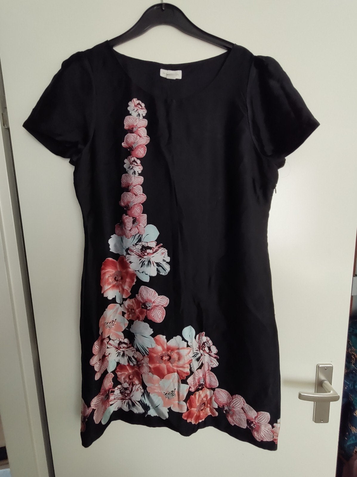 Monsoon Zwarte Jurk met Bloemenprint - Maat 44, Zwart, Maat 42/44 (L), Ophalen of Verzenden, Zo goed als nieuw
