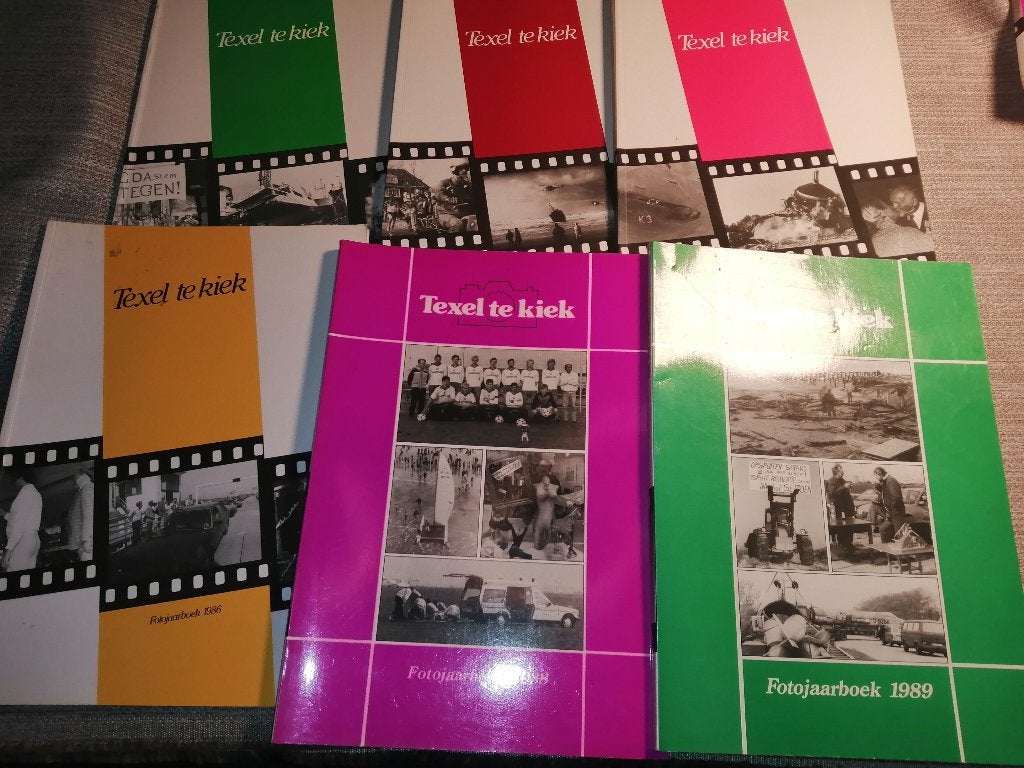 Texel te kiek Foto Jaarboeken, Ophalen of Verzenden, Gelezen