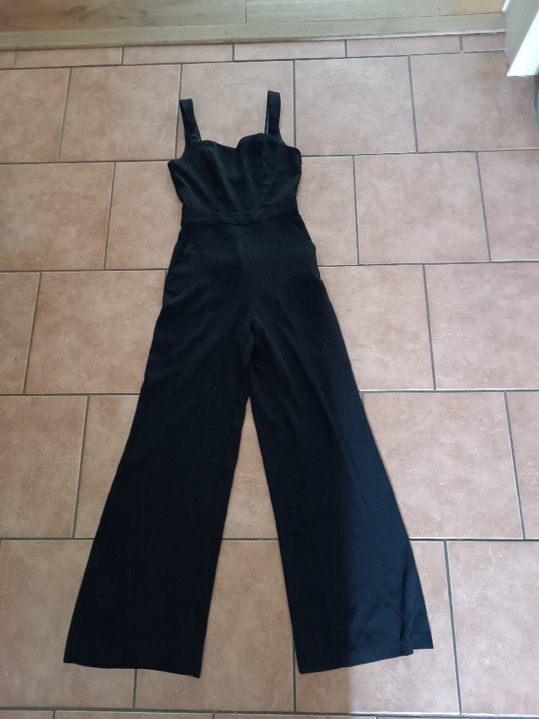 Elegante zwarte jumpsuit maat 36, Kleding | Dames, H&M, Zwart, Ophalen of Verzenden, Zo goed als nieuw