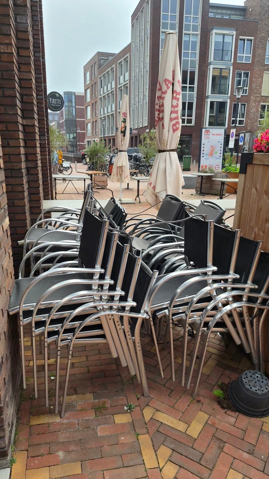 terrasstoelen 2x 16 stoelen, Ophalen, Gebruikt, Aluminium, Stapelbaar
