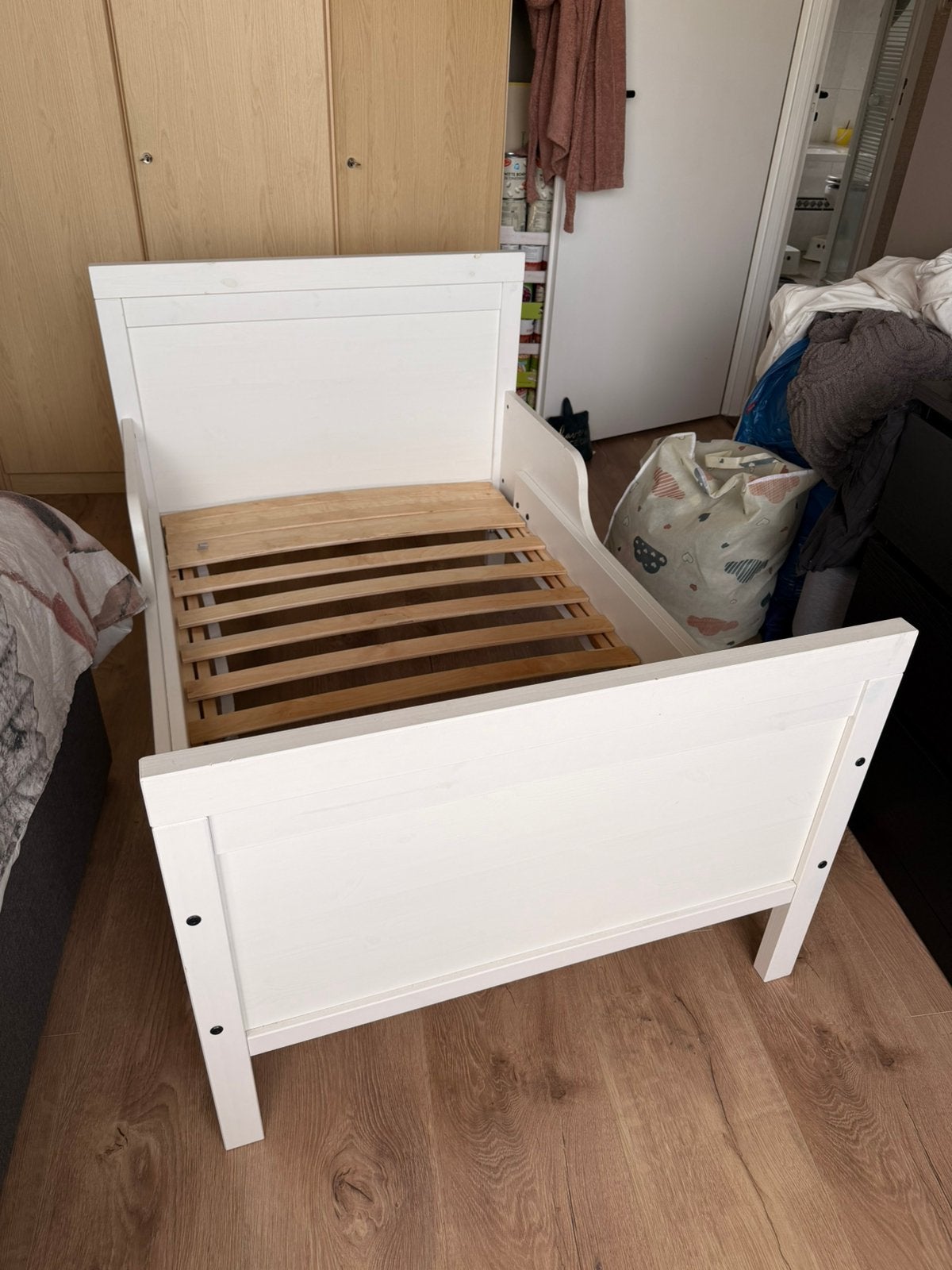 Sundvik Meegroeibed, Kinderen en Baby's, Kinderkamer | Bedden, Ophalen, 70 tot 85 cm, Zo goed als nieuw, Matras