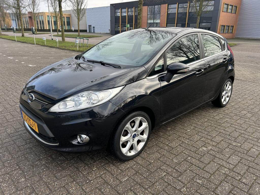 Ford Fiesta 1.25 Titanium SCHUIFDAK CLIMA CRUISE NAP!, Voorwielaandrijving, Euro 5, Stof, 1242 cc