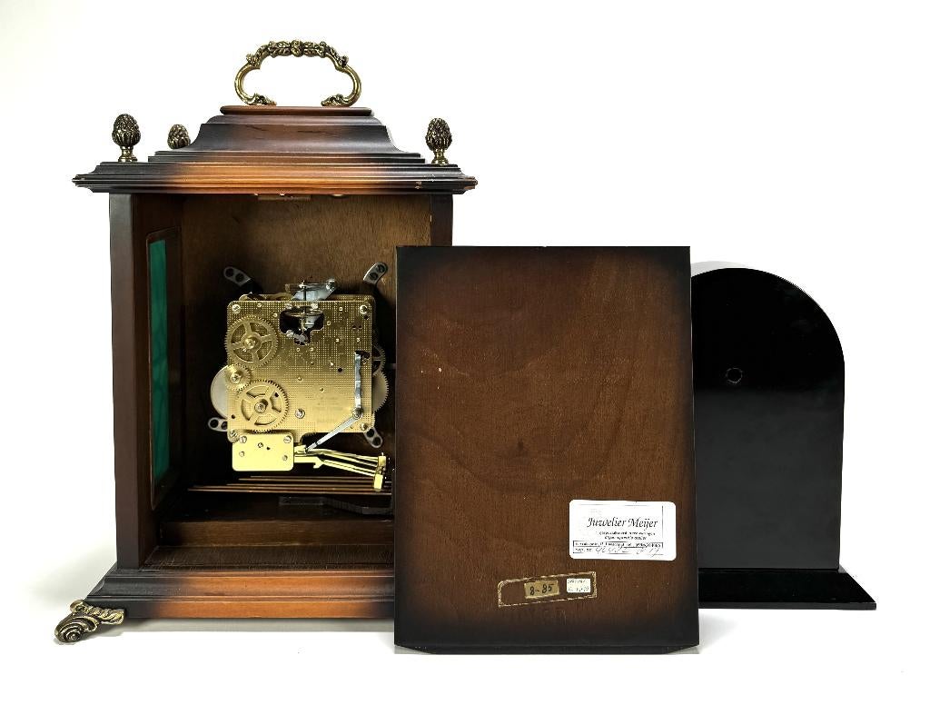 240. Houten tafelklokken, Europa, eerste helft 20e eeuw, Antiek en Kunst, Ophalen of Verzenden