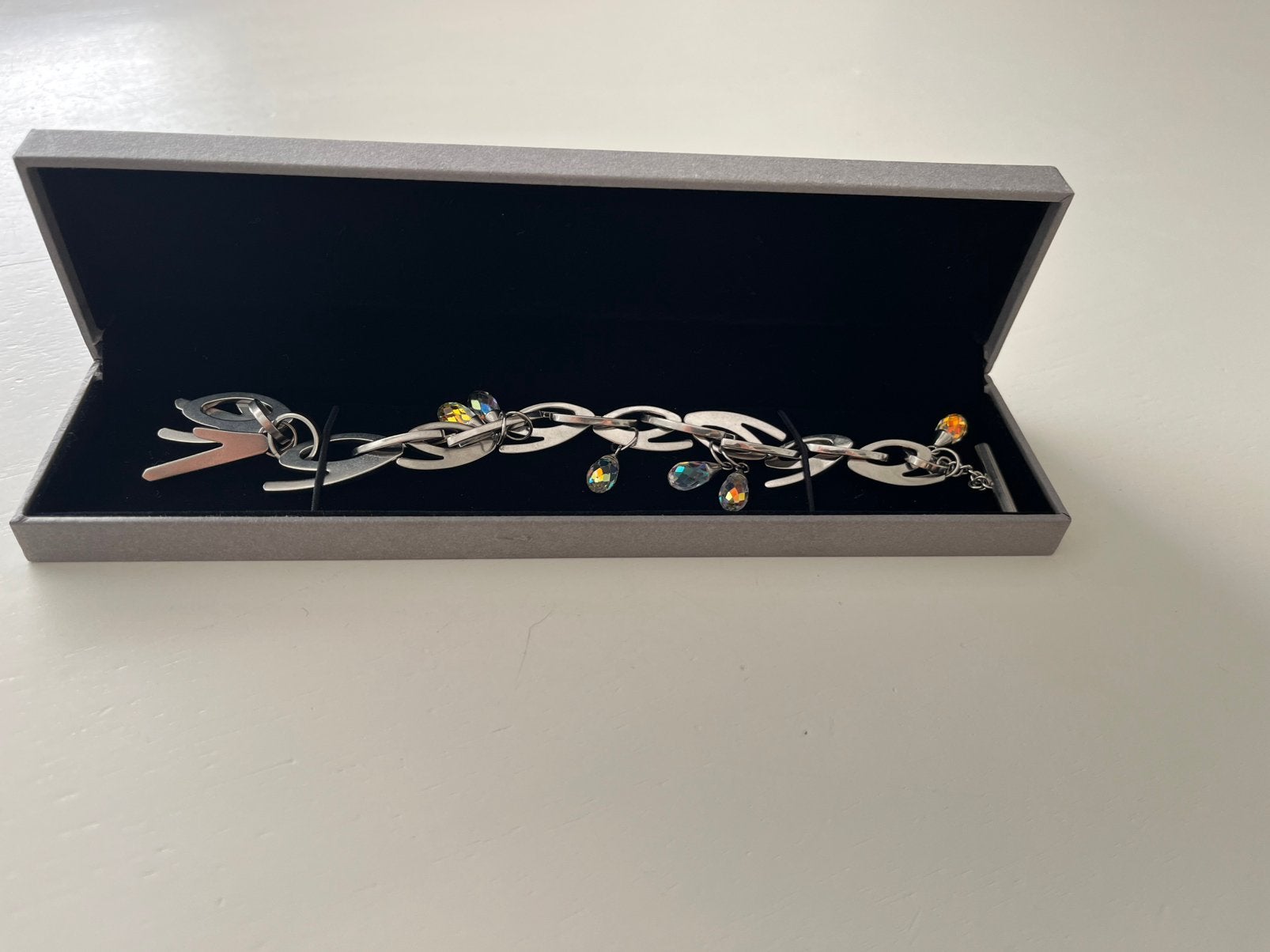 Porsche 911 armband met Swarovski, Verzenden, Zo goed als nieuw, Zilver, Staal
