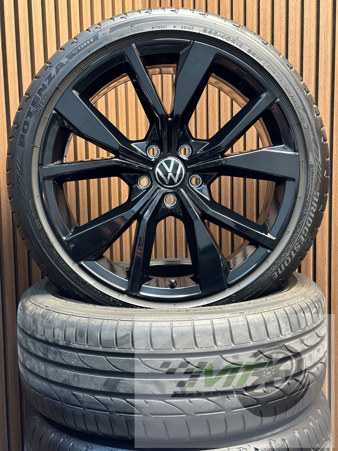 19“ Vw T Roc T-Roc Rline MISANO BLACK DEMO 2GA601025AL OEM, 19 inch, Gebruikt, -  kundenbetreuung@volkswagen.de, Banden en Velgen