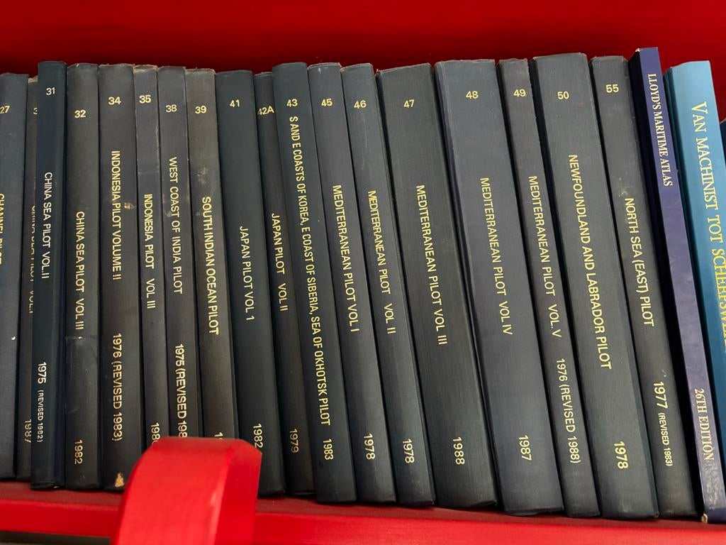 The Hydographer of the Navy (Engels), Ophalen, Gebruikt, Boek of Tijdschrift