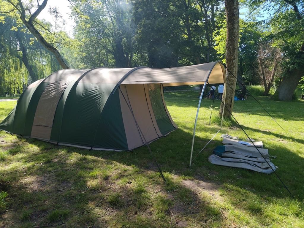Falco Zeearend 4 tunnel met kuip en luifel, Caravans en Kamperen, Tenten, Ophalen, Gebruikt, Tot en met 4