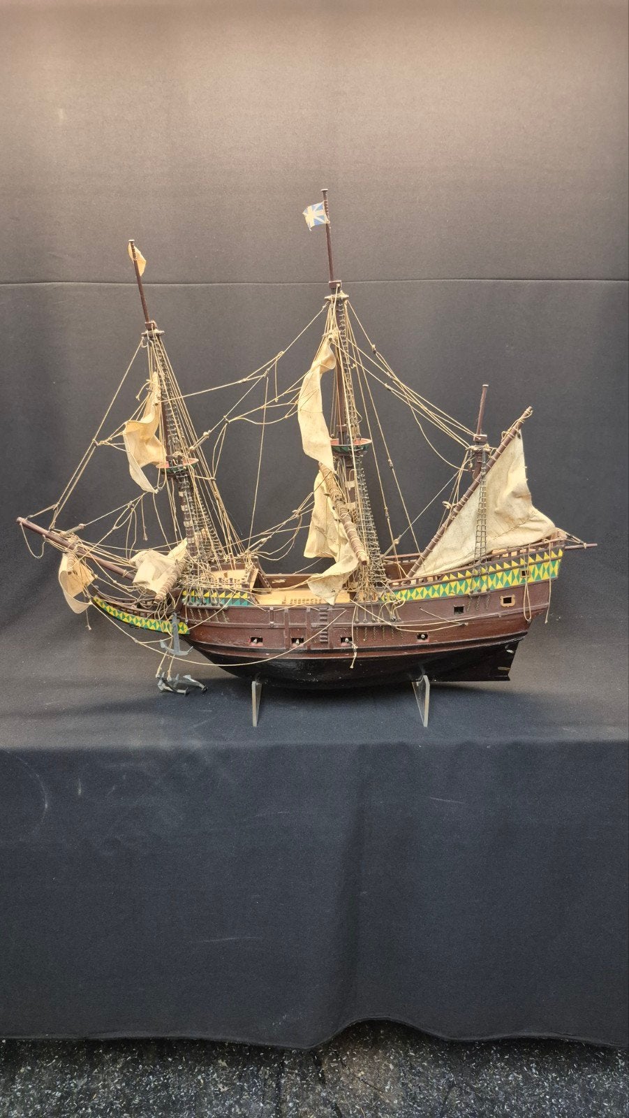 Gedetailleerd schaalmodel van een historisch zeilschip, Ophalen, Gebruikt, Groter dan 1:32, Overige merken