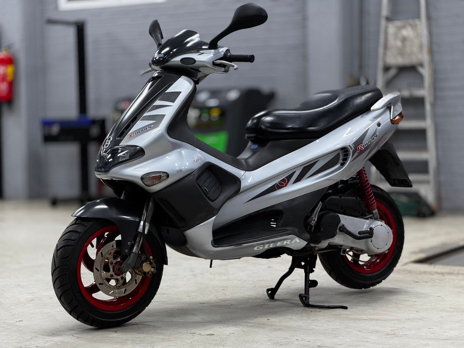 Gilera Runner 50cc 2 takt (Piaggio Runner 50cc 2t), Ophalen, Tweetakt, Maximaal 45 km/u, Zo goed als nieuw